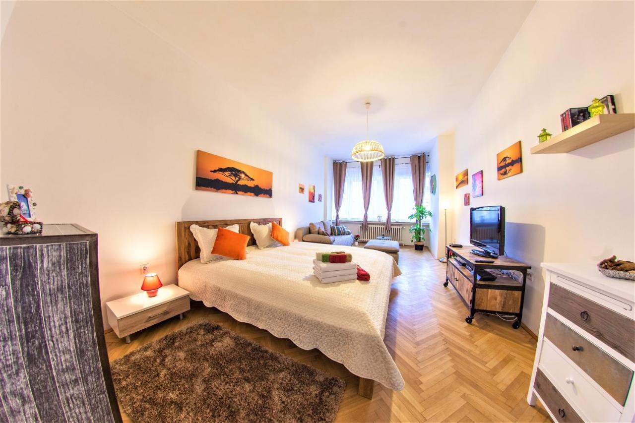 Apartment Stepanska 37 Prag